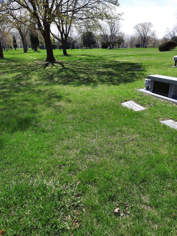 Cemetery Plots at Wisconsin Memorial Park - $1,500 (Brookfield)