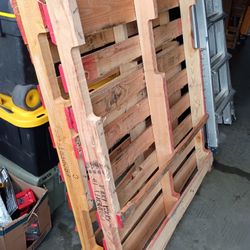 Wood Pallets Standard Size