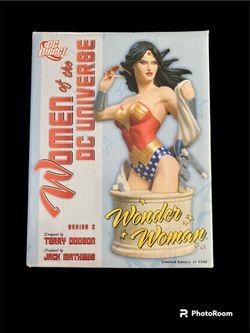 Women of The DC Universe Wonder Woman Series 2 Terry Dodson Limited Edition