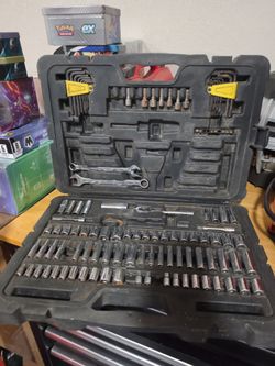 Large Socket and Wrench Tool Set