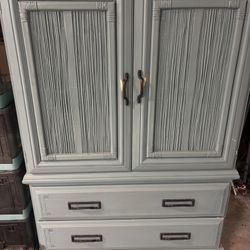 Green Dresser/cabinet