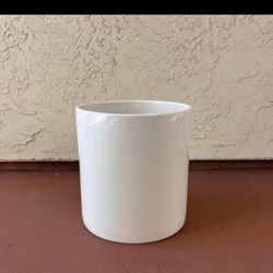 One New Deep Glossy White Ceramic Planter