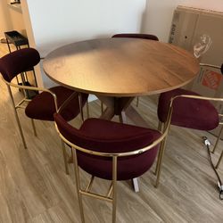 Round Dining Table & Chair Set