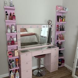 Vanity And Hollywood Mirror