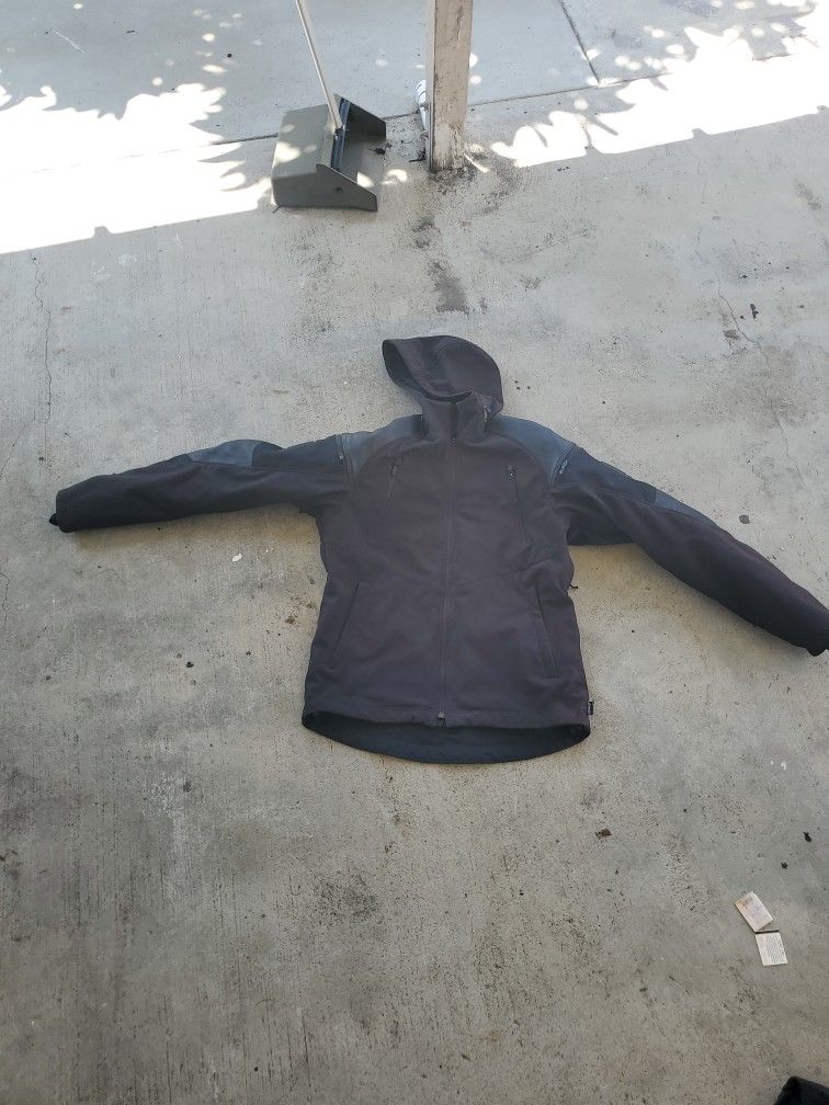 LG Black Hooded icon Jacket $80 A New One Cost $200