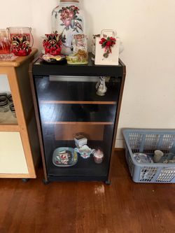 Vintage rolling media cart