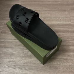 Men Gucci Slides 