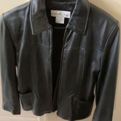 Leather jacket Soft Size Medium Like New