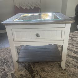 Cute End Table $20