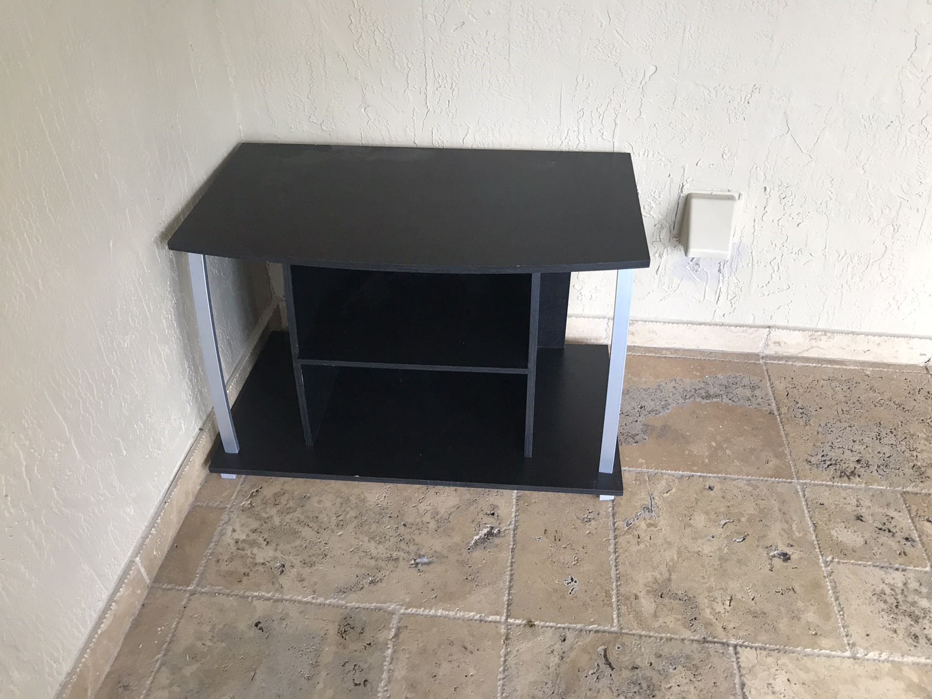 Tv stand free