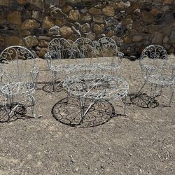 Gorgeous Antique unique patio set of 4 piece, all metal, West 79912
