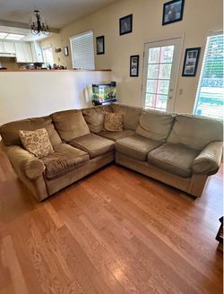 Sectional sofa, good condition
