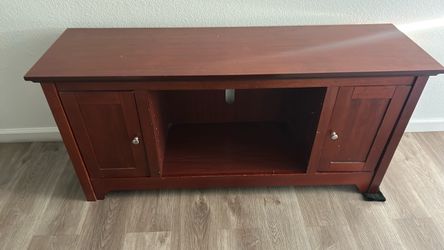 Free tv stand