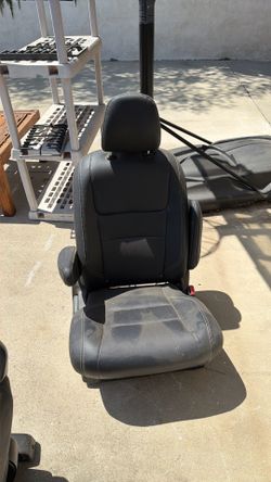 4 Leather Captain Car seats