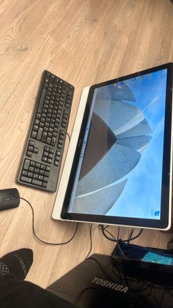 Dell Inspiron All in one 8gb ram 256gb SSD win 11