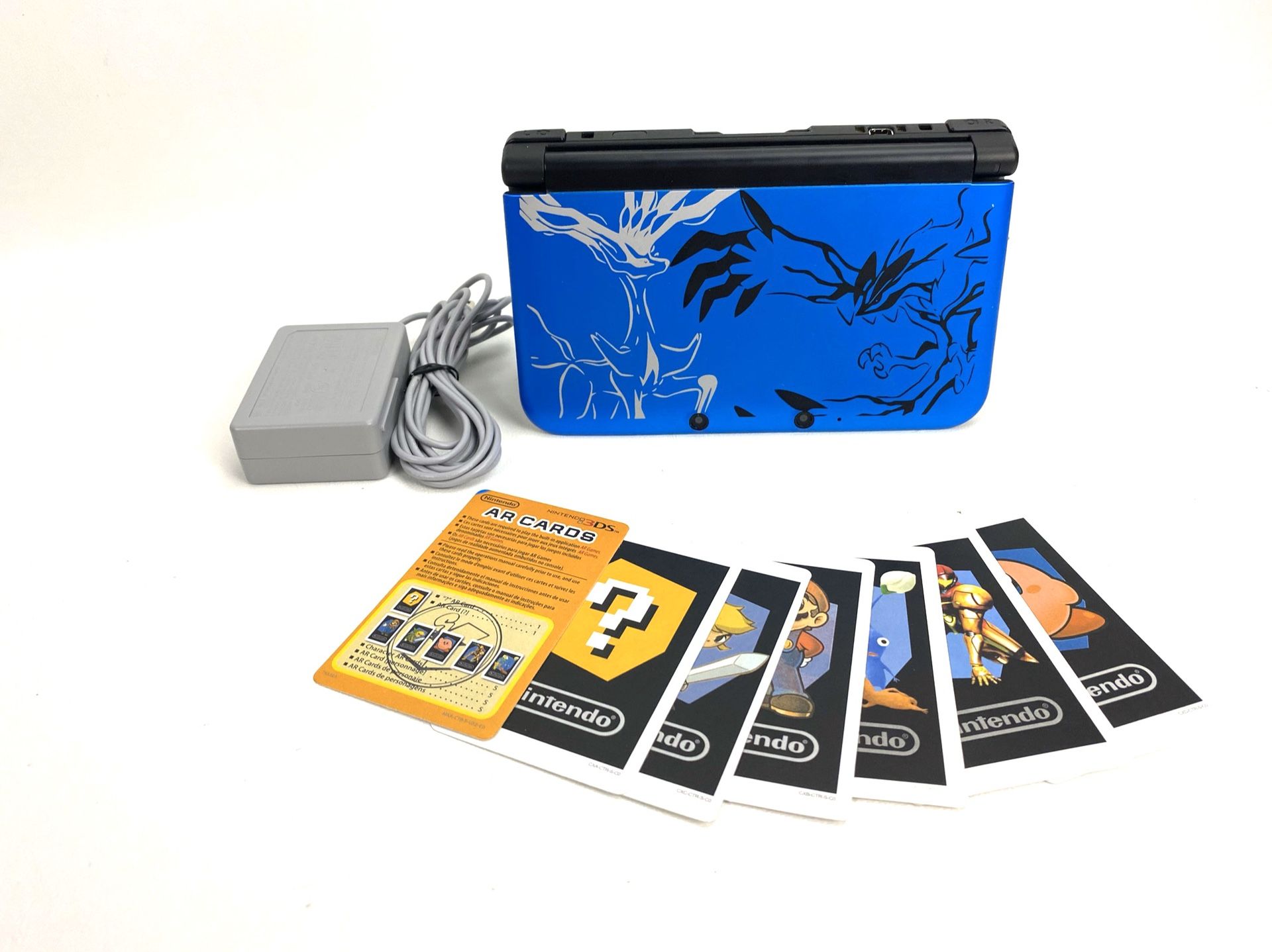 Nintendo 3DS XL Pokémon X and Y