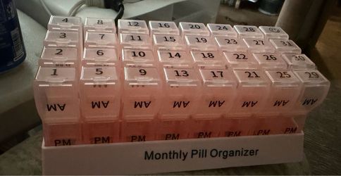 Monthly pills organizer
