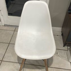 Kitchen Table With 4Chairs 