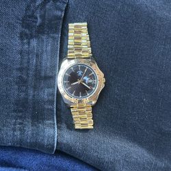 Premium Gold Watch