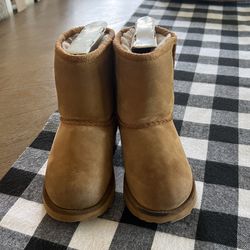 Ugg Little Girl 9C Waterproof