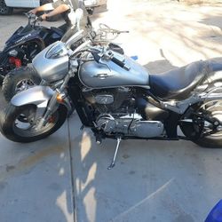 2013 Suzuki Boulevard