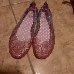 Size 4 Flats