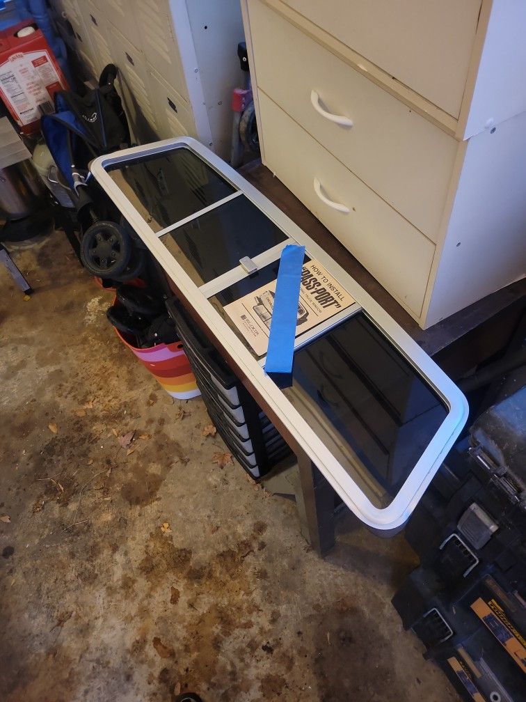 1967-72CHEVY truck Rear Sliding Window.