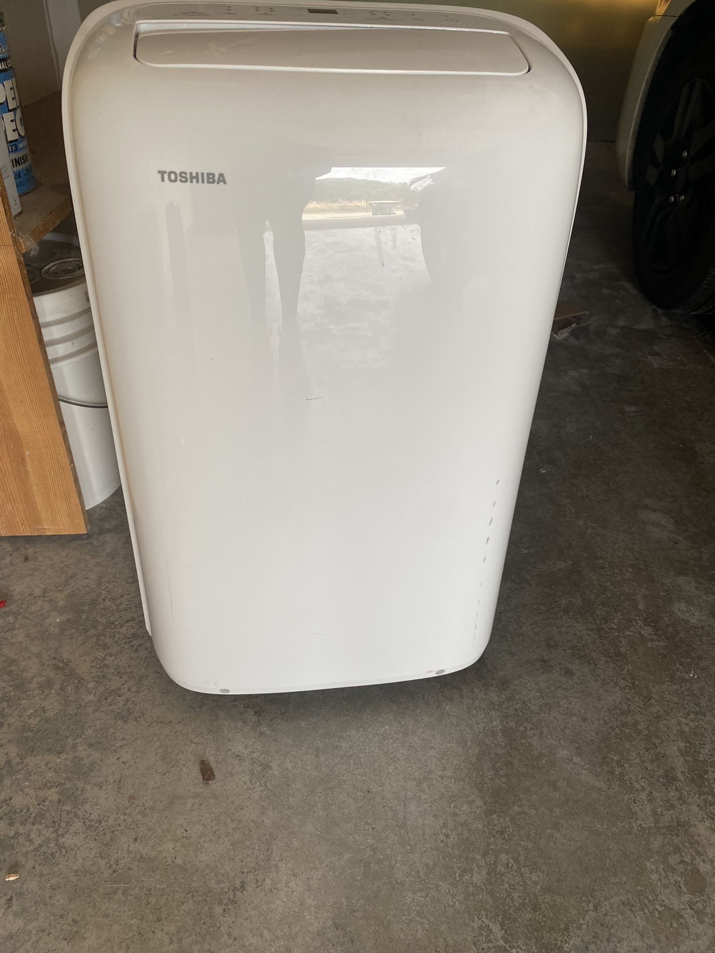 Portable Air Conditioner with Dehumidifier Mode and Remote