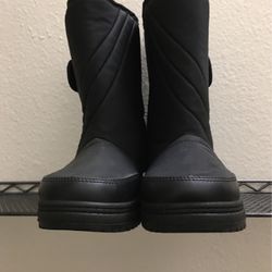 Snow Boots