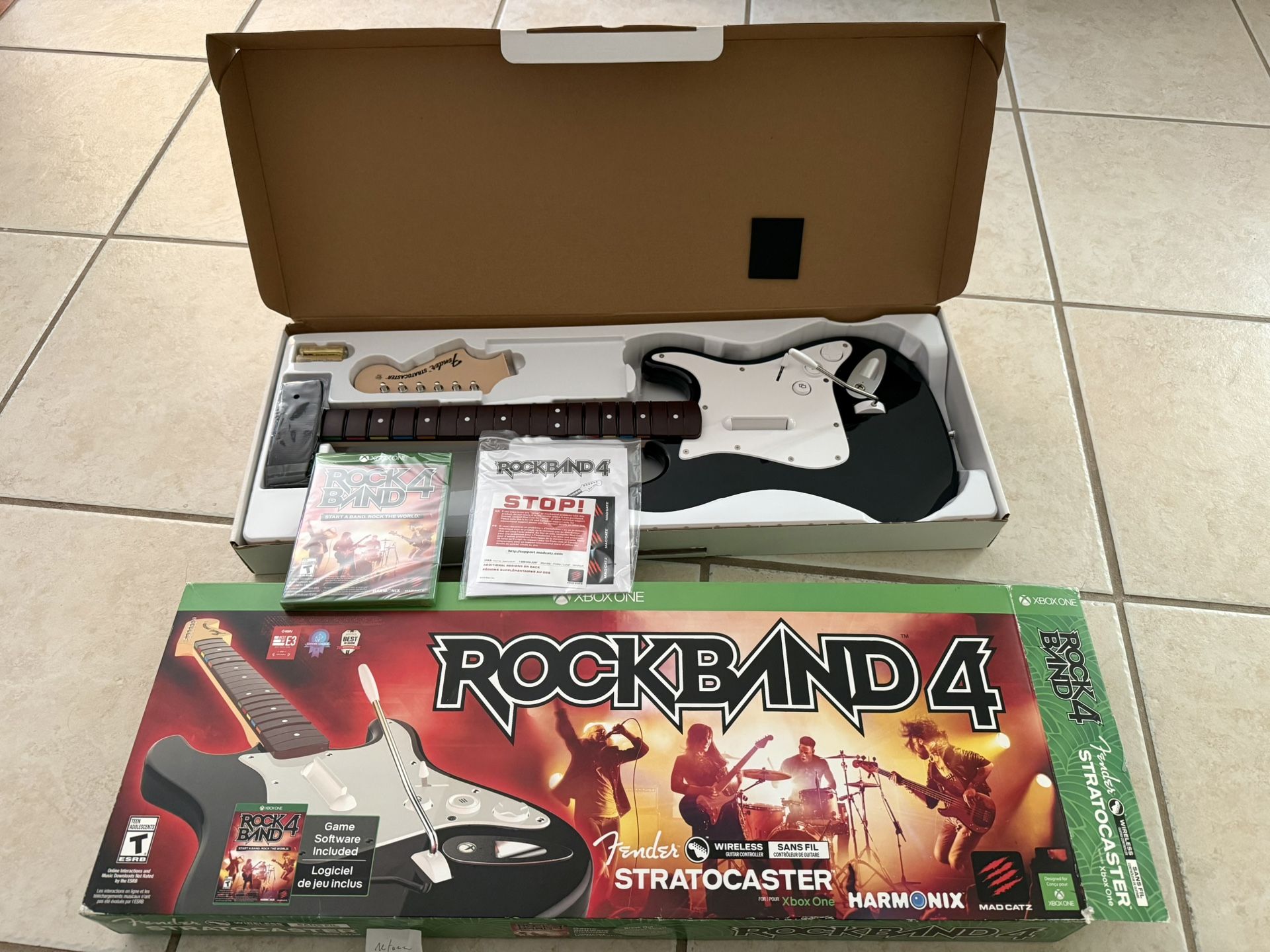 Rock Band 4 Wireless Fender Stratocaster Guitar Controller and Software Bundle - Xbox One (No Power)