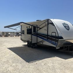 2021 Forrest River Work and Play