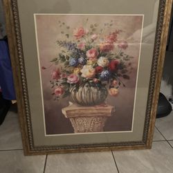 Cuadro De  Marco dorado $50 Cuadro De Marco Negro $60 Cojines $35 Por Los 4