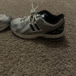 1960 New Balance  Size 6 