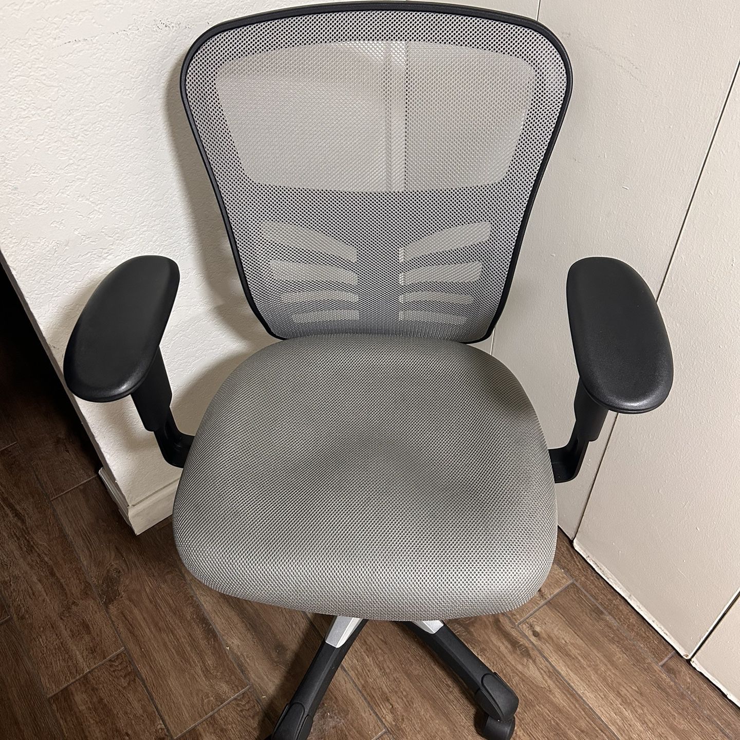 Rolling Desk / Office Chair