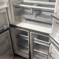 Whirlpool Refrigerator 
