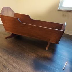 Antique oak cradle
