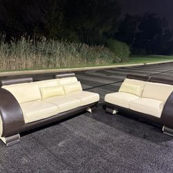 Modern 2-Piece Leather Sofa Set – Cream & Espresso ***Free Curbside Delivery*** 