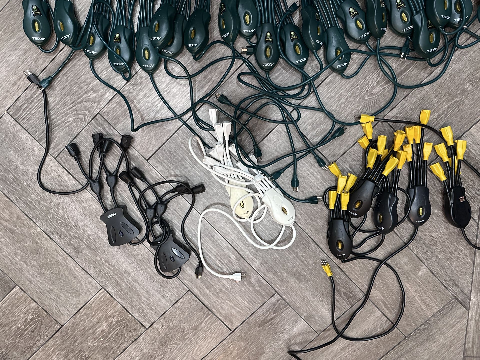 31 X Flexible Power Strip 5 Outlets, 3 Foot Cord, UL Listed Grounded Extension Cord Outlet