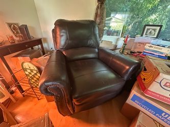 Leather recliner