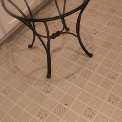 Cast Iron Knot  Round Glass Top End Table