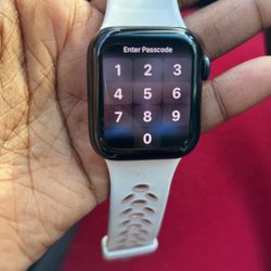 SE APPLE WATCH 