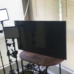 2 40 Inch Vizio TV
