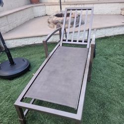 Lounge Chair With Wheels