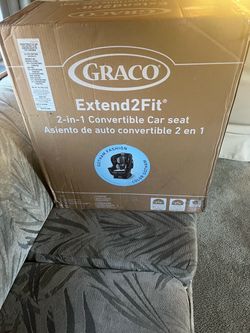 Graco Extend2Fit 2-in-1 Convertible Car Seat