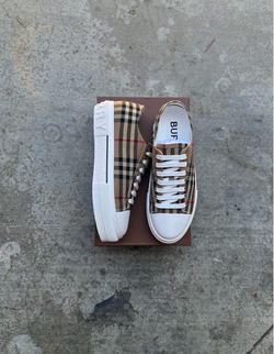 Burberry Shoes (Size 8)