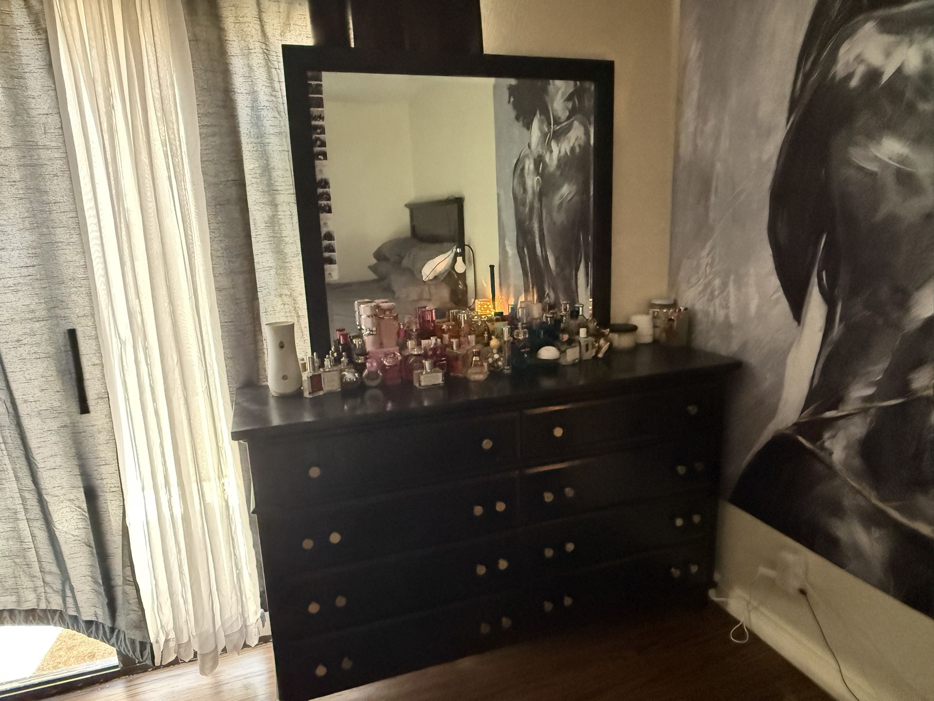 4pc Bedroom Set!