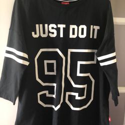 Nike Women's 3/4 Sleeve 