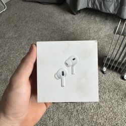 AirPods Gen 2