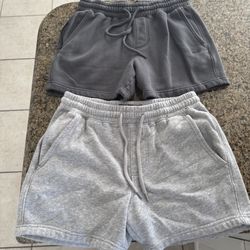 Men’s Hollister Shorts Size Small. Light And Dark Gray.