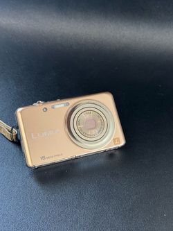 Panasonic Lumix Digital Camera Dmc-FH7